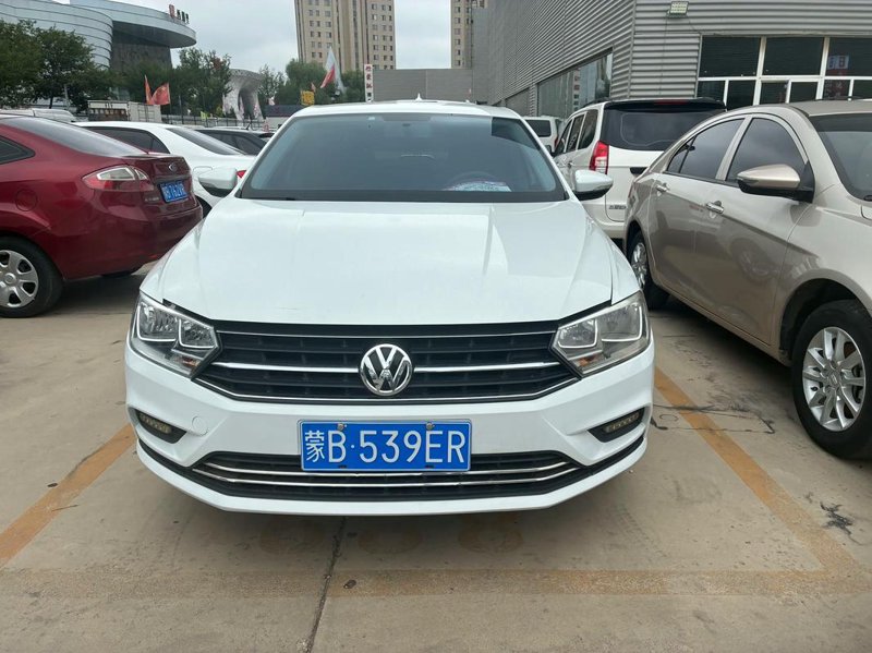 如何选择二手车交易平台